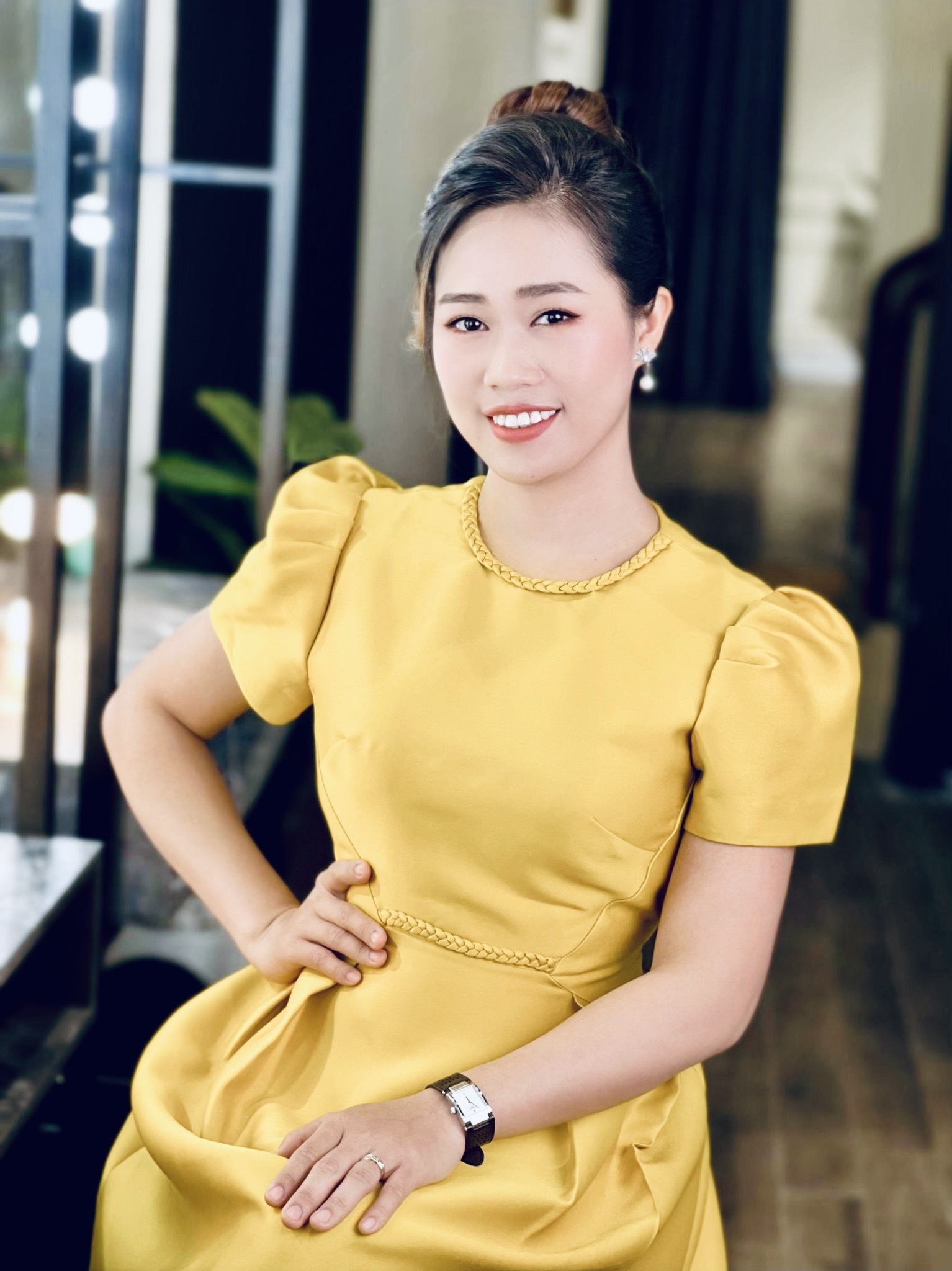 CEO VIỆT HƯƠNG 1 a